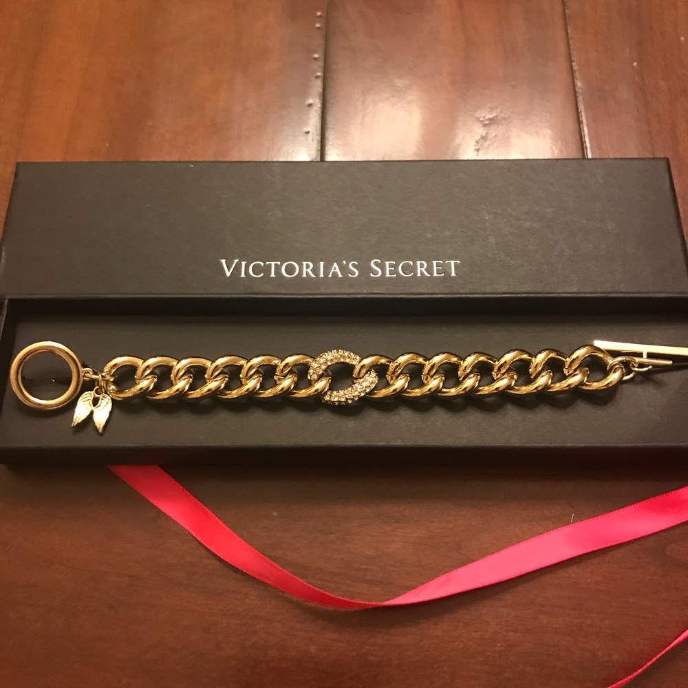Victoria’s Secret Gold Chain Bracelet